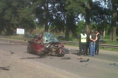 Otro choque mortal en la ruta 5 : perdi� la vida un joven a la altura del barrio Hoster�a