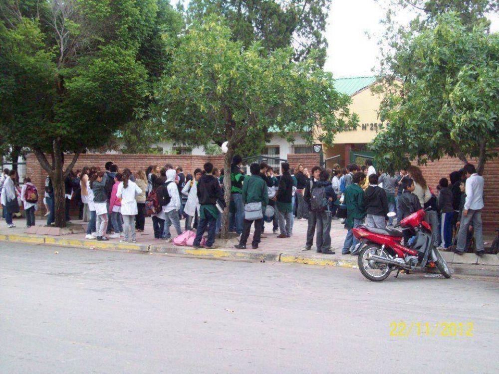 El reclamo de la comunidad educativa de la Escuela 251 de Tilisarao 