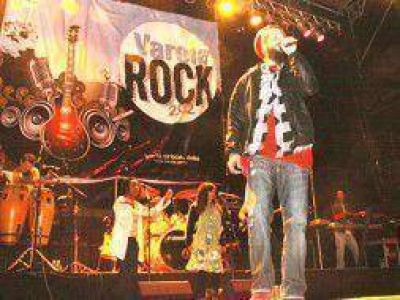 Nonpalidece hizo delirar a una multitud en el cierre del Varela Rock 2012
