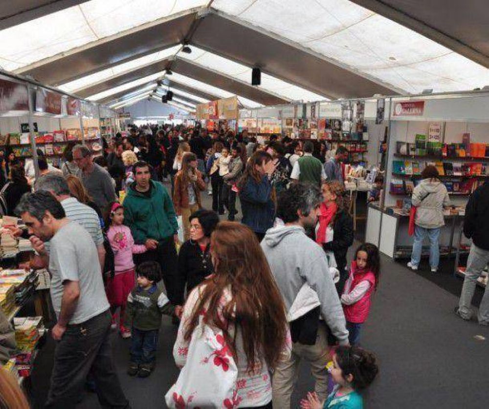 La Feria del Libro se despide tras recibir ms de 100.000 personas