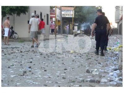 El gobierno informar�a a la AFA sobre los disturbios en Uni�n 