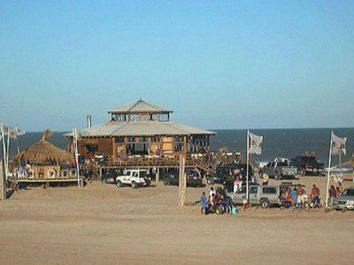 Pinamar: buscan a tres amigos comerciantes que desaparecieron tras ir a pescar
