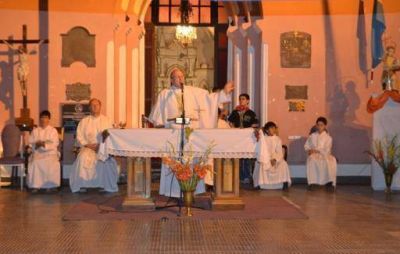 En una di�cesis centenaria una iglesia con brillo propio  