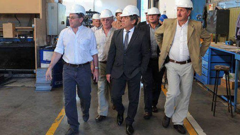 Urribarri recorri� empresa de Concepci�n del Uruguay
