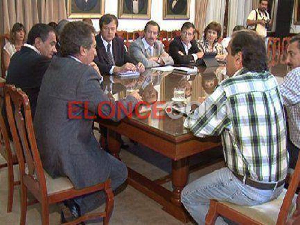 �A Agmer Central no le dio resultado la negociaci�n con el Gobierno provincial�, dijo Ruhl