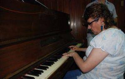 Marta In�s y su m�sica son las protagonistas de los domingos 