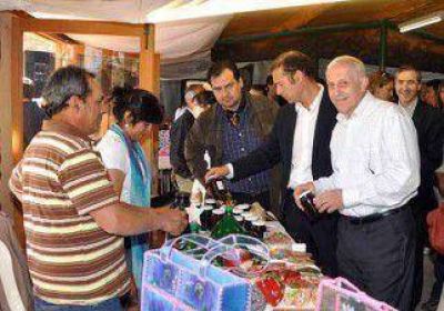 Lanzan la asociaci�n El Arca Neuqu�n 