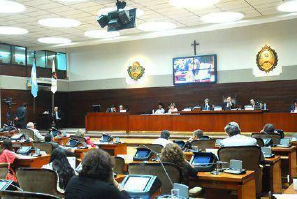 Ordenamiento de la legislaci�n educativa para robustecer  