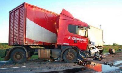 Cuatro victimas fatales en accidente en la ruta 11  