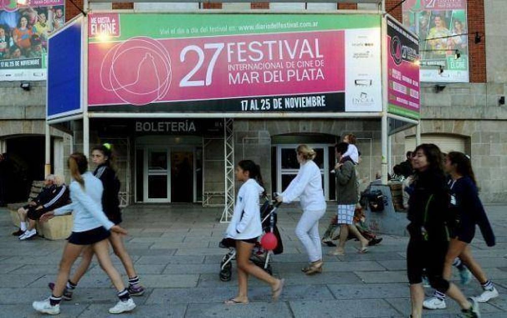 El filme rumano "Beyon the hills" gan� el Astor de oro en festival marplatense