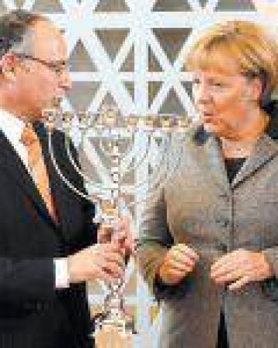 Merkel contra el antisemitismo