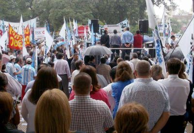 La Bancaria convoc� a un paro en la Caja Popular 