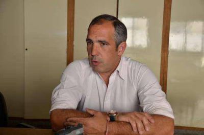 UCR: PRAT REELECTO