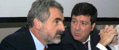 Kirchneristas y opositores criticaron la movida de Clar�n sobre periodistas