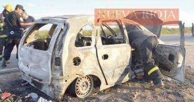 Voraz incendio provoc� da�os totales en un auto la Ruta 38 