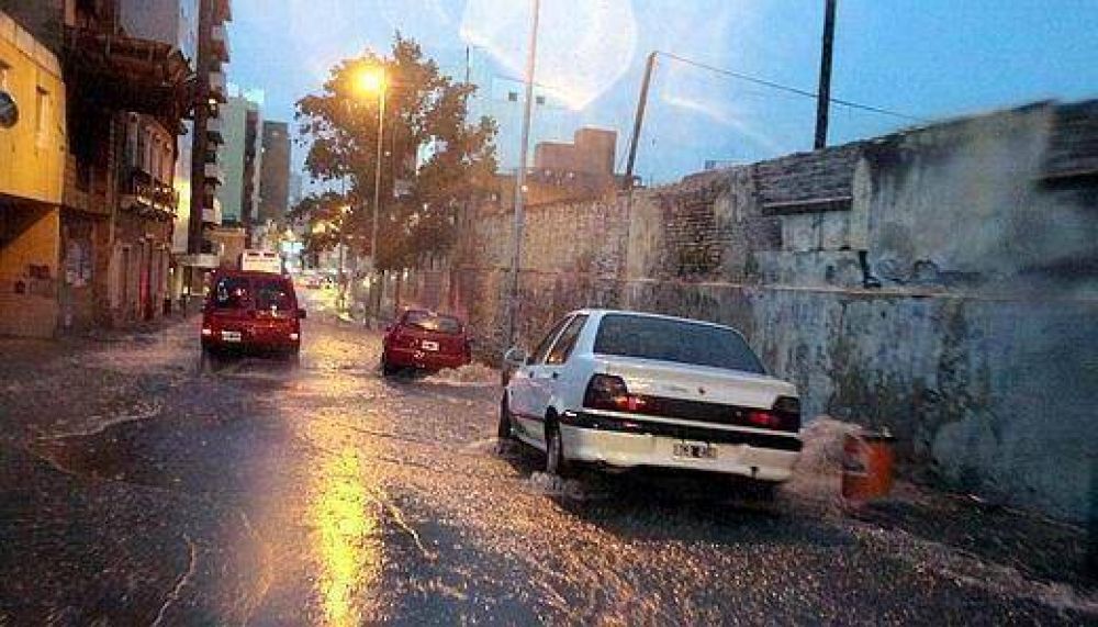 El temporal caus� cortes de luz e inundaciones 
