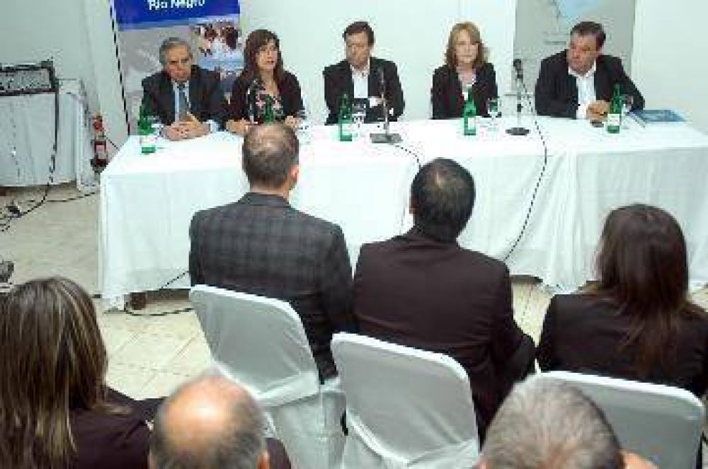 Capacitan a municipios para ordenar territorios