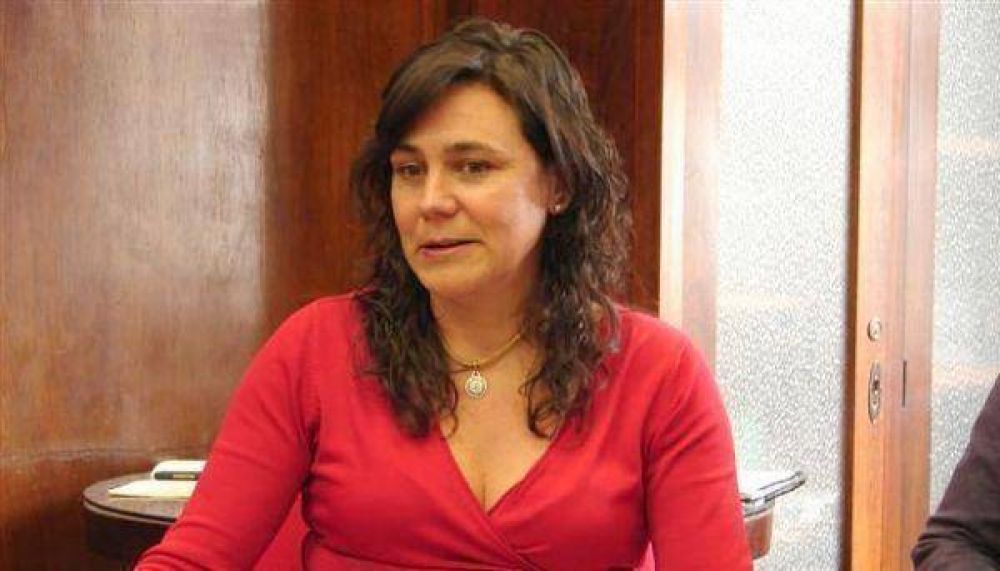 Con la presencia de Carla Campos Bilbao, se entregarán fondos a productores olivícolas y vitinícolas 