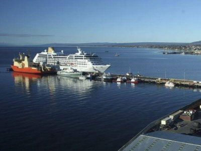 Quejas de Londres por la suspensi�n de dos cruceros a las Islas Malvinas