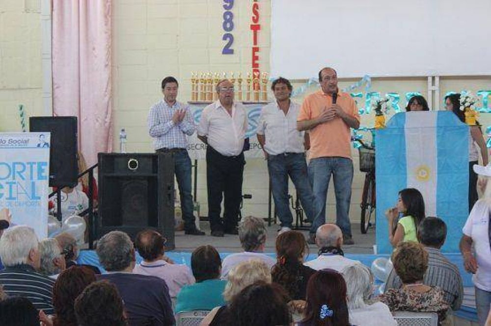 Las Olimpiadas de Adultos Mayores tuvieron su cierre en Grand Bourg