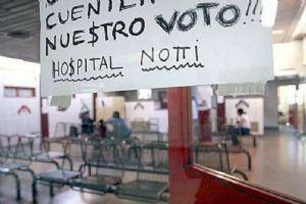 Arranc� el paro de la Salud y el Gobierno amaga con la Justicia