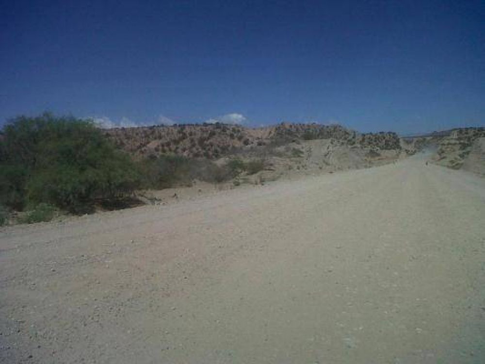 Lamentable estado de la Ruta 40 a la altura de Los Nacimientos