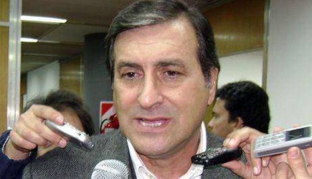 Rozas: "Jam�s hab�a habido una epidemia de dengue en el Chaco".