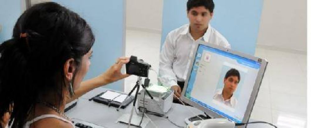 Ya son m�s de 10 mil los j�venes de 14 a�os que actualizaron su DNI en la Provincia