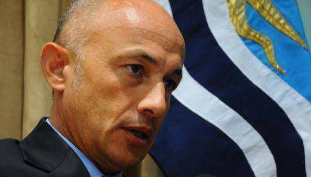 Fernando Cotillo pidi� al Gobernador �que deje de criticar y se ponga a gestionar�