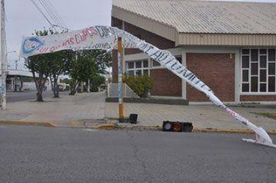 R�fagas llegaron a 115 Km/h y hubo serios inconvenientes