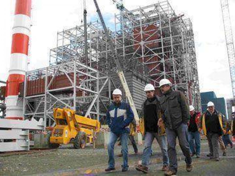 Baratta visit� el yacimiento carbon�fero y la usina