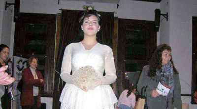 Un desfile de �poca gratuito para enaltecer lo femenino