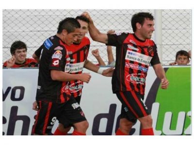El Tano pas� la prueba y continuar�a en la inicial