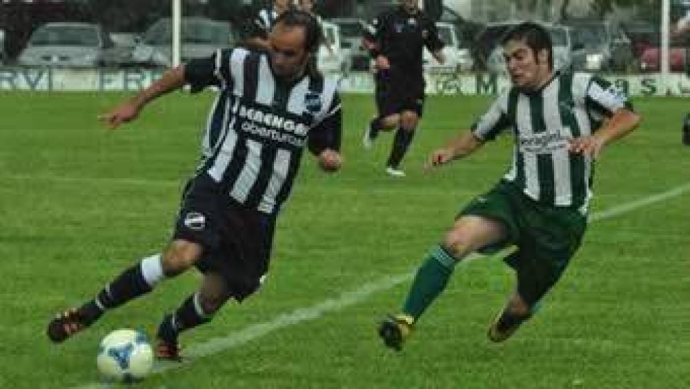 Ferro y Argentino empataron en la apertura del triangular