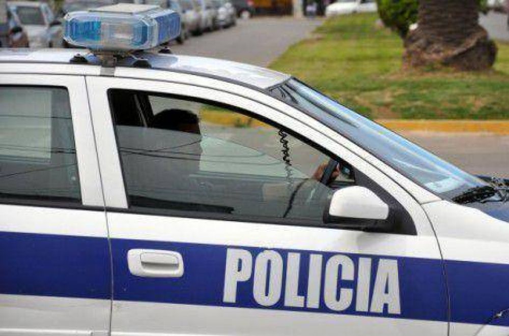Aprehendidos al intentar arrebatar una cartera