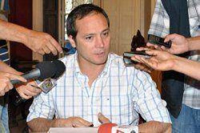 �Rold�n presiona a la Justicia para que no procesen a Camau�