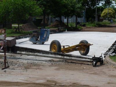 Contin�an la obra de pavimento en Saladillo y en Del Carril