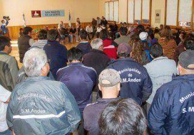 Reclamo de municipales por un bono navide�o 