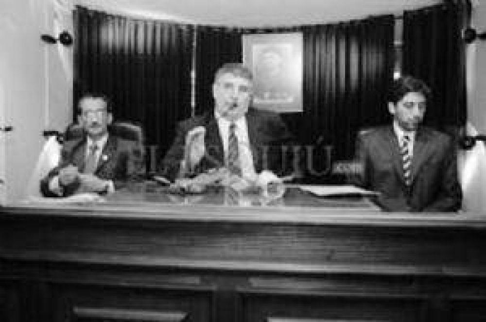 Tomassi seguir�a al frente de Diputados