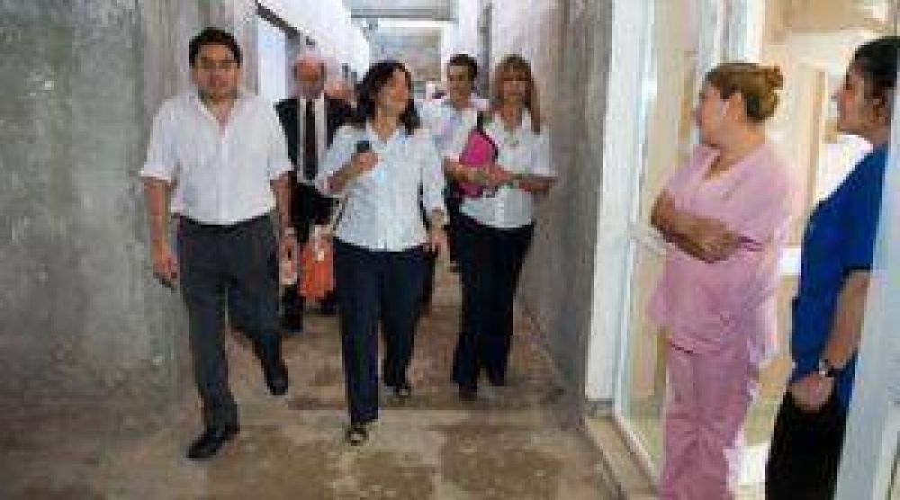 Corpacci inspeccion� obras en hospitales