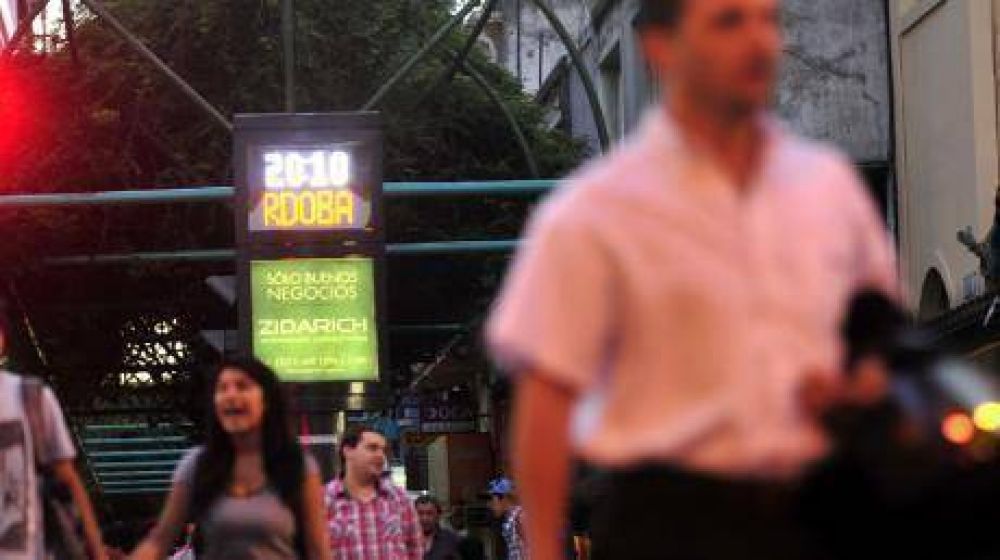 Ya era hora, refuncionalizan los 34 relojes urbanos