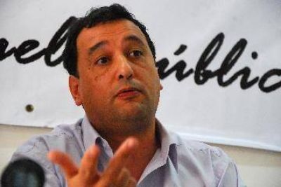 Unter defiende la consulta con la utilizaci�n de urnas