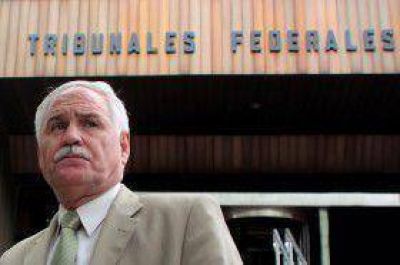 Sigue pr�fugo Carlos Rico, acusado de cr�menes de lesa humanidad 