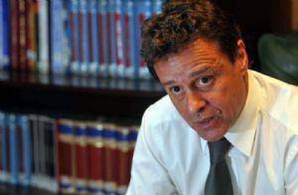 Omar Palermo llega a la Corte con amplio respaldo legislativo 