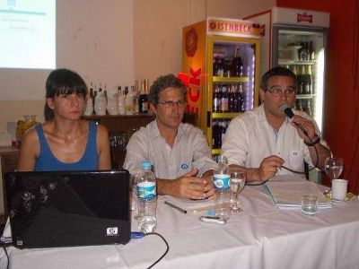 Charla sobre la nueva ley de medios junto con el AFSCA en Vicente L�pez