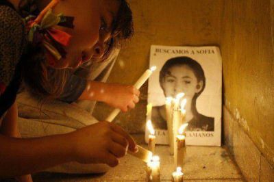 Realizan vigilia en memoria de Sof�a Viale 