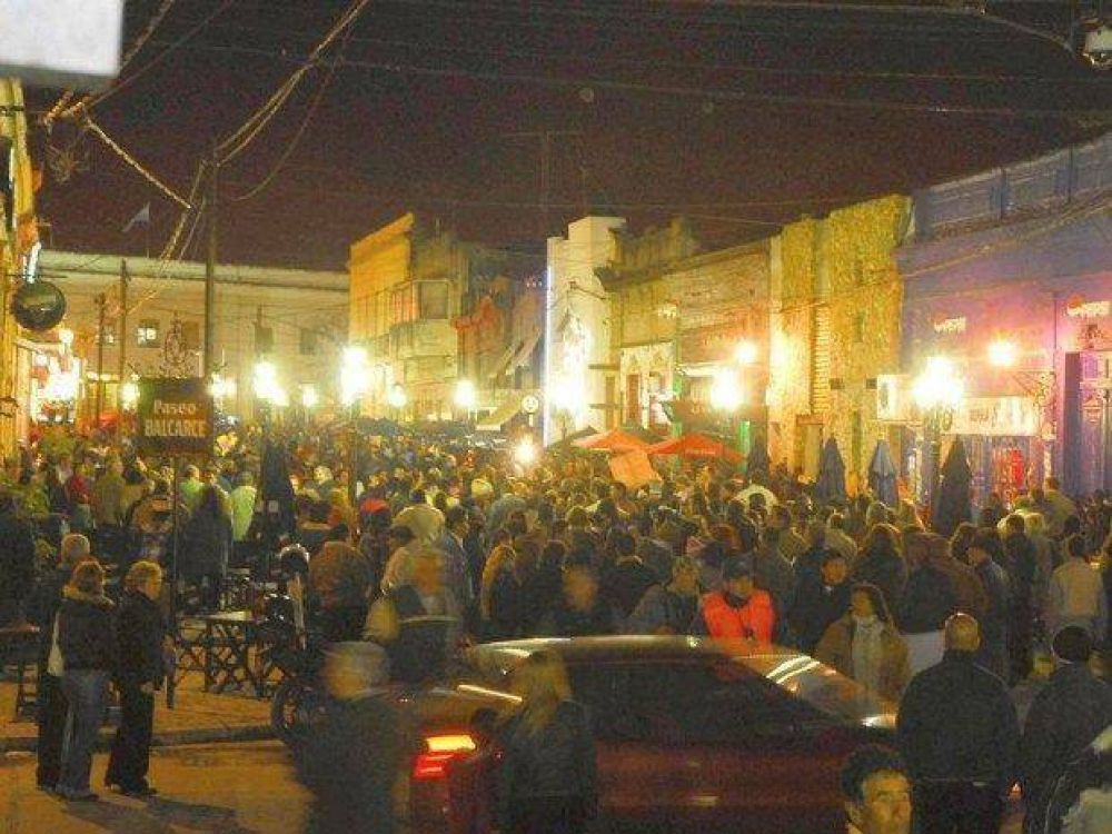El Paseo Balcarce se prepara para el verano