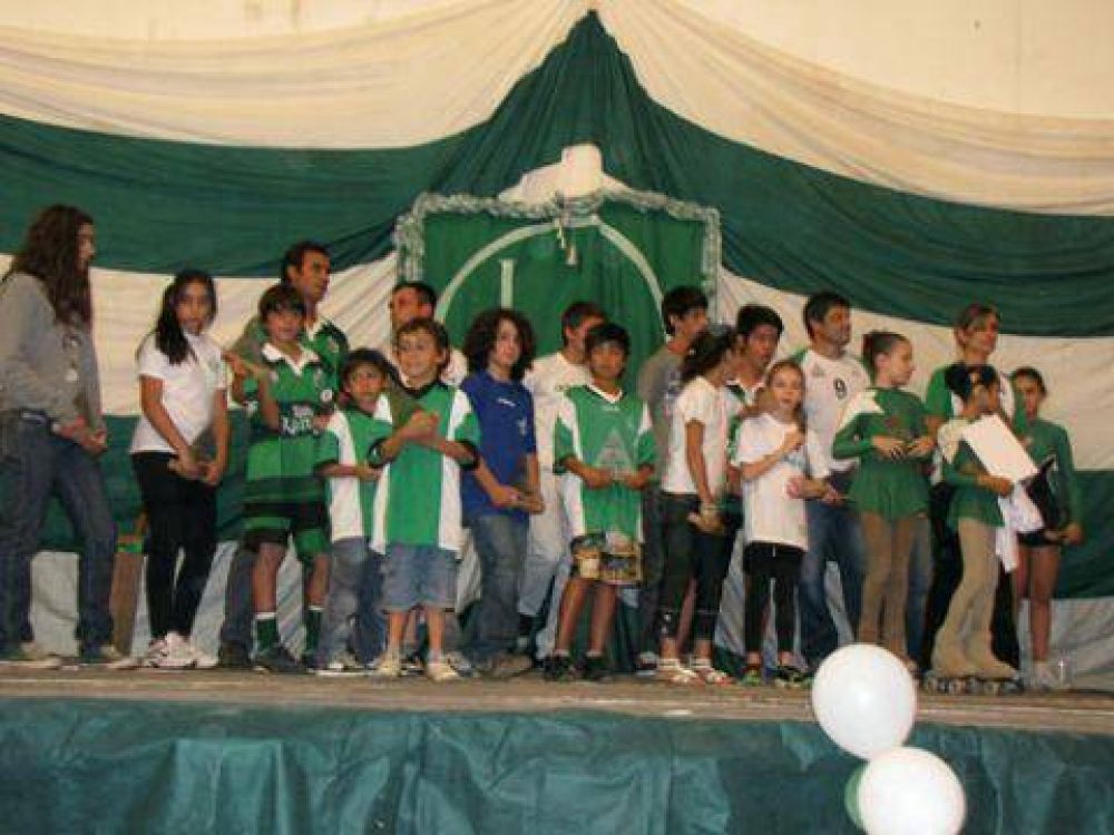 Entregaron reconocimientos a Deportistas Destacados