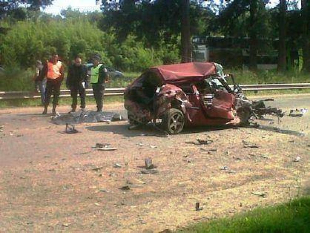 Muri� un joven de 23 a�os en un choque frontal en la Ruta 5 