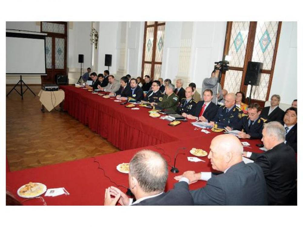 Bonfatti presidir� este mi�rcoles la cuarta reuni�n del Consejo Provincial de Seguridad